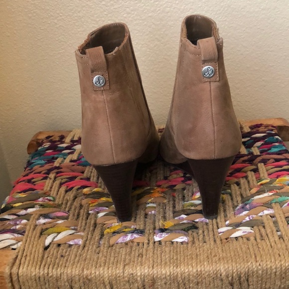 Sam Edelman Booties. 100% Suede. Size 6.5. - Picture 3 of 3